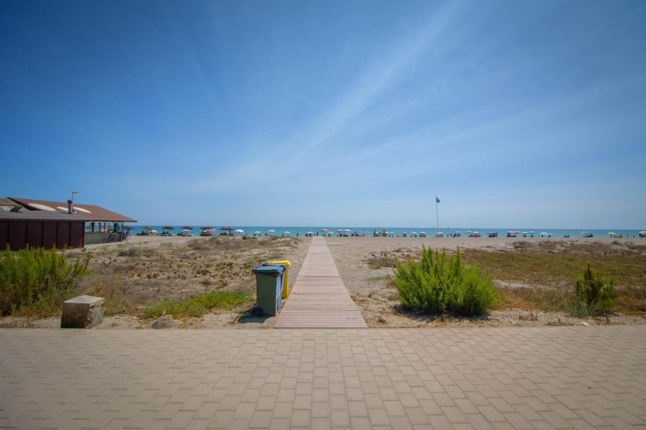 Mediterranea 2 Vera Playa Jardines Tus Momentos Frente Al Mar Exterior foto